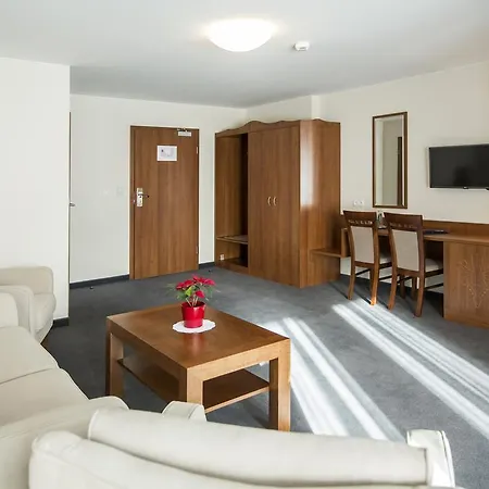 Logos Hotell 3*