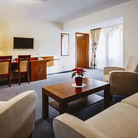Logos Hotel 3*