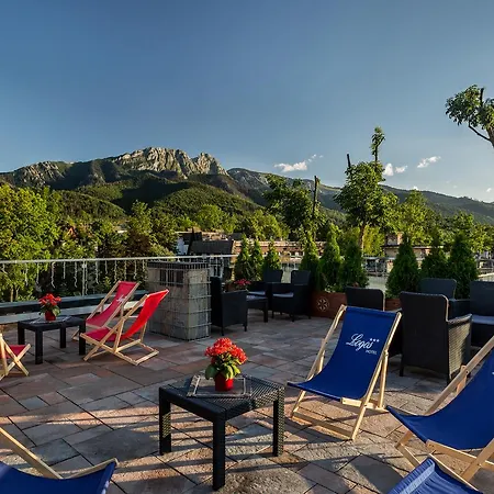 Logos Hotel 3*